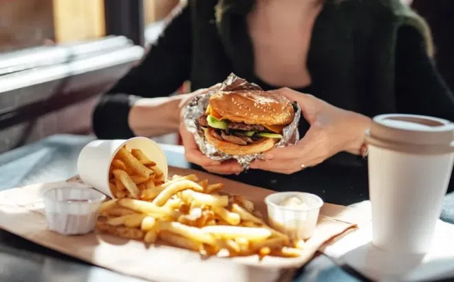 5 loại thực phẩm 'tồi tệ' nhất với tim