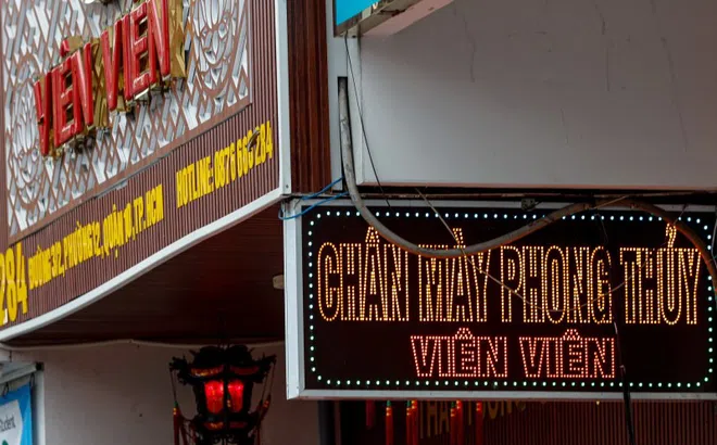 Ba cơ sở 'chân mày phong thủy' có nghệ sĩ quảng cáo bị xử phạt