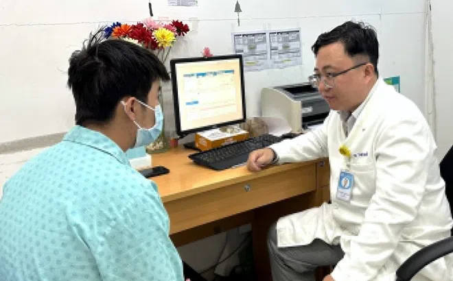 Nhập viện đau đớn sau khi thuê thợ cắt bao quy đầu tại nhà