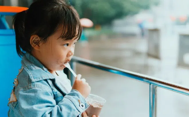 Bổ sung canxi cho trẻ thế nào để không bị còi xương?