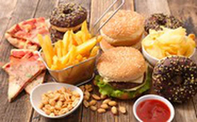 Những món ăn nên tránh khi mắc huyết áp cao