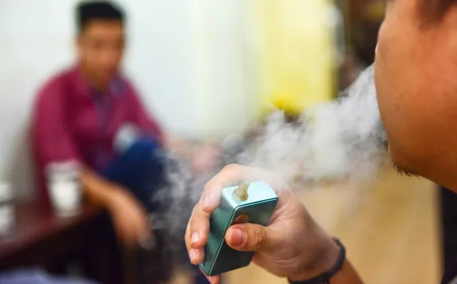 Thuốc lá điện tử 'ngụy trang' làm sao biết? Phạt ra sao, báo cho ai khi phát hiện?