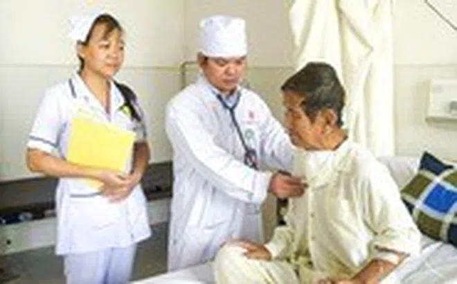 Phẫu thuật bóc khối bướu giáp to hiếm gặp chèn ép khí quản người bệnh