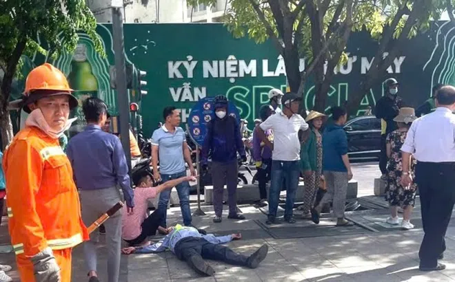 Tình hình của nam bảo vệ bị đánh ở phố đi bộ Nguyễn Huệ