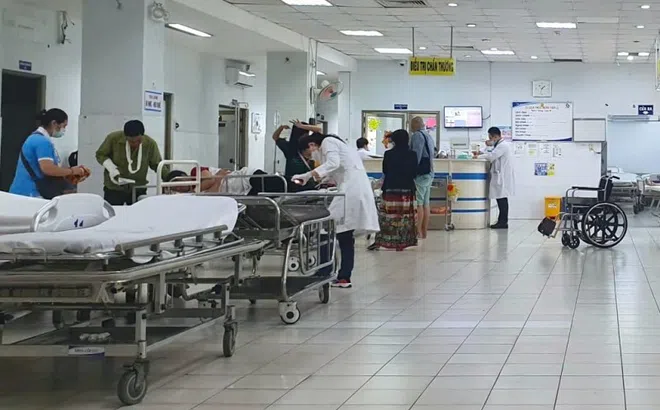 Bác sĩ kể lại phút nghẹt thở mổ bắt con, cứu sản phụ xuất huyết não