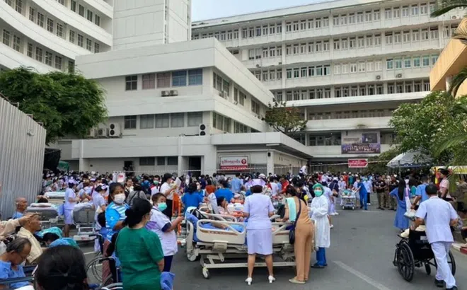 Khung cảnh chưa từng thấy tại các bệnh viện ở Thái Lan, Myanmar