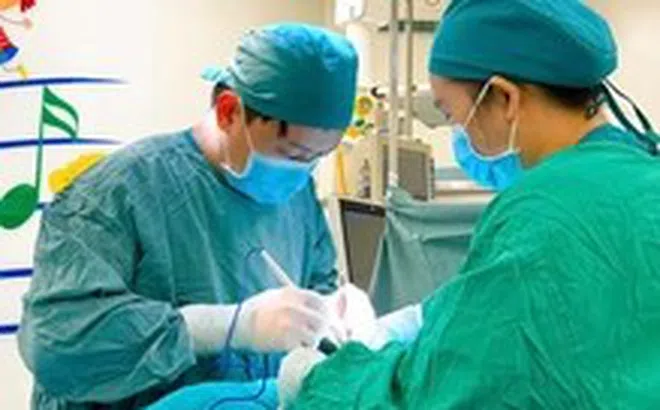 'Chạy đua thời gian' với bệnh lý nguy hiểm nhất ở trẻ sinh non - viêm ruột hoại tử