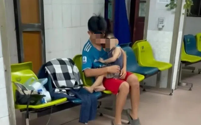 Tình hình sức khỏe bé trai trong vụ 'nộp đủ tiền mới cấp cứu'