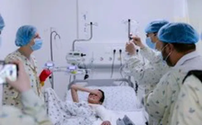 Bác sĩ Việt Nam cứu bé trai người Nga bị tai nạn giao thông nghiêm trọng