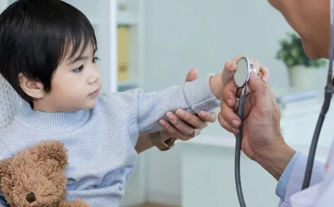 Nuôi trẻ khỏe, không ốm vặt từ xây dựng đề kháng nội tại mạnh mẽ
