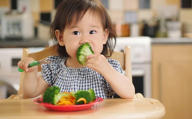 'Ghép đôi' dưỡng chất tạo nền tảng cho bé phát triển toàn diện