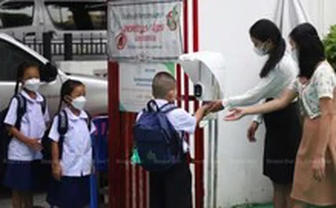 Thái Lan: Một số trường tư học trực tuyến để hạn chế lây lan COVID-19