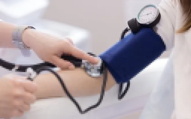 5 việc cần làm để kiểm soát tình trạng huyết áp thấp