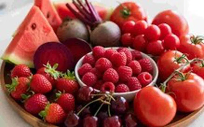 Trái cây, rau củ màu đỏ thật sự tốt cho tim?