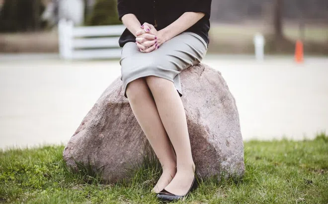 Người phụ nữ tiểu ra máu liên tục vì một thói quen thường gặp