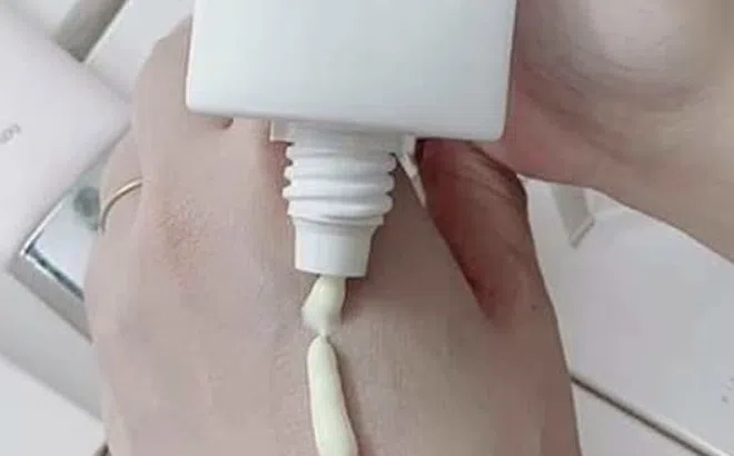 Thu hồi mỹ phẩm quảng cáo lố, ‘cho da trắng mịn như vầng thái dương’