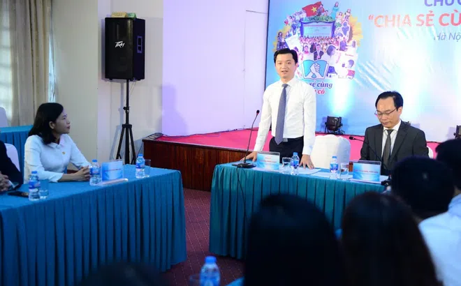 Tôn vinh giáo viên trong sự nghiệp giáo dục