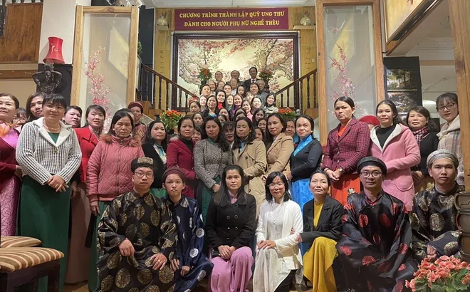 Ngày Tri Kỷ Hữu: Thành lập Quỹ phòng chống ung thư dành cho người phụ nữ nghề thêu